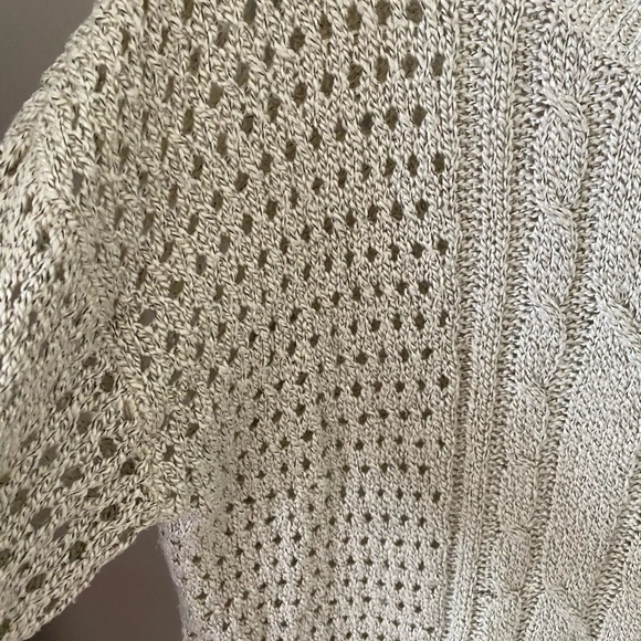 ✨Gray Sweater from Forever 21✨ - Picture 4 of 5